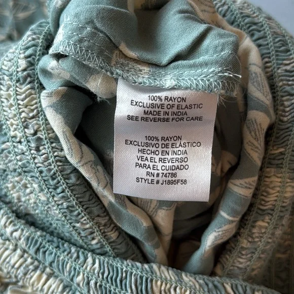 🌵 3 for $20 Patrons of Peace Jump suit - Picture 7 of 7